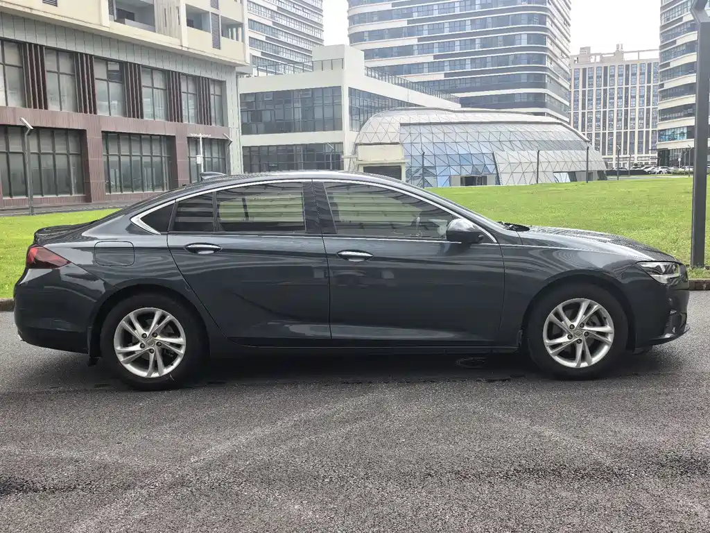 Buick Regal — фото 33