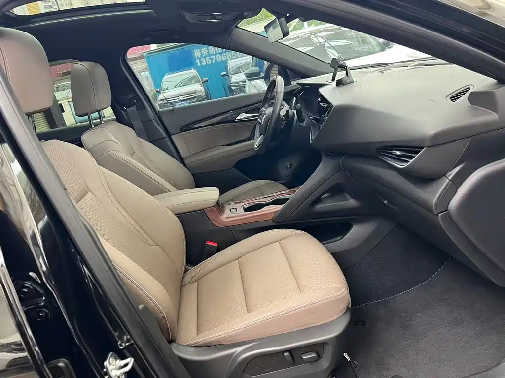 Buick Envision Plus — фото 7