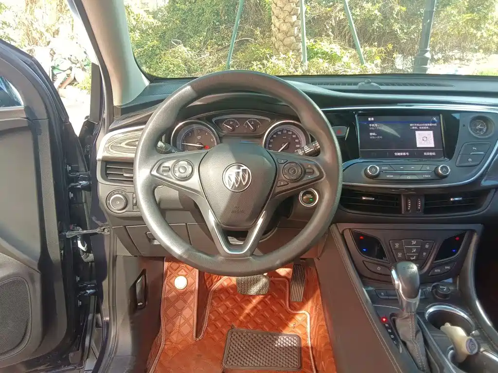 Buick Envision Plus — фото 3