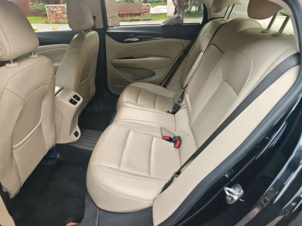 Buick Regal — фото 15