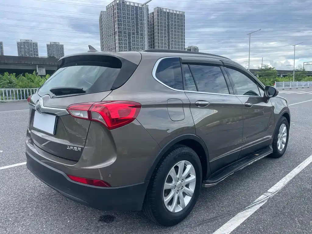 Buick Envision Plus — фото 5
