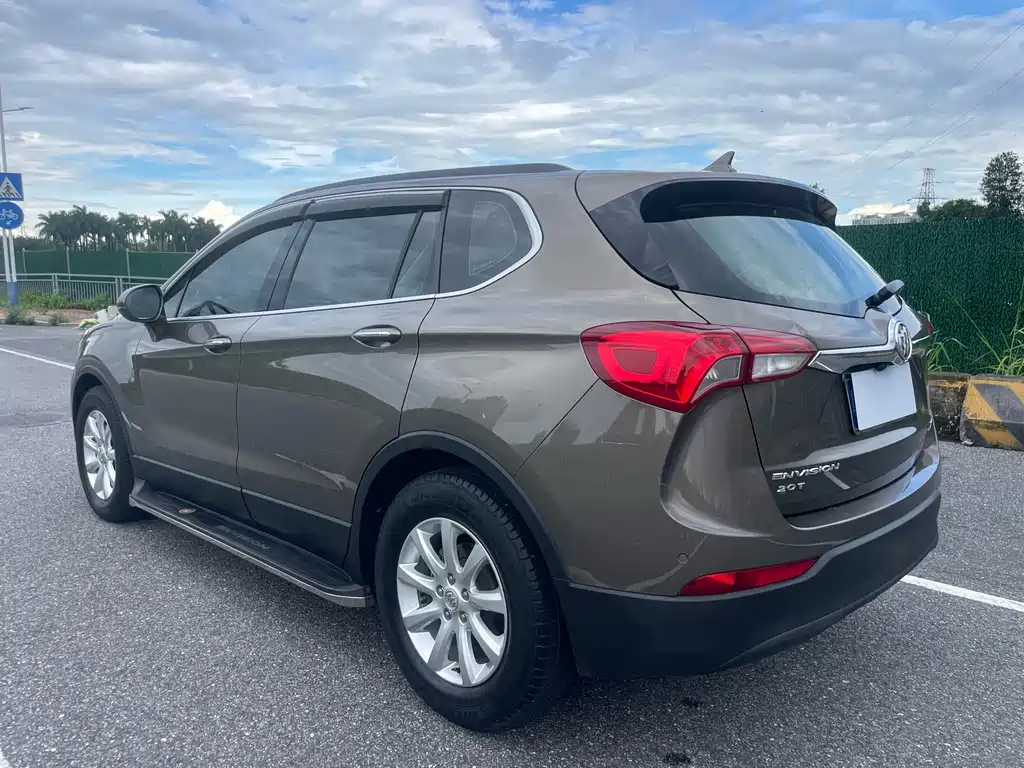 Buick Envision Plus — фото 6