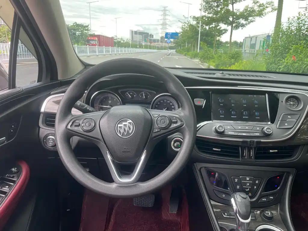 Buick Envision Plus — фото 9