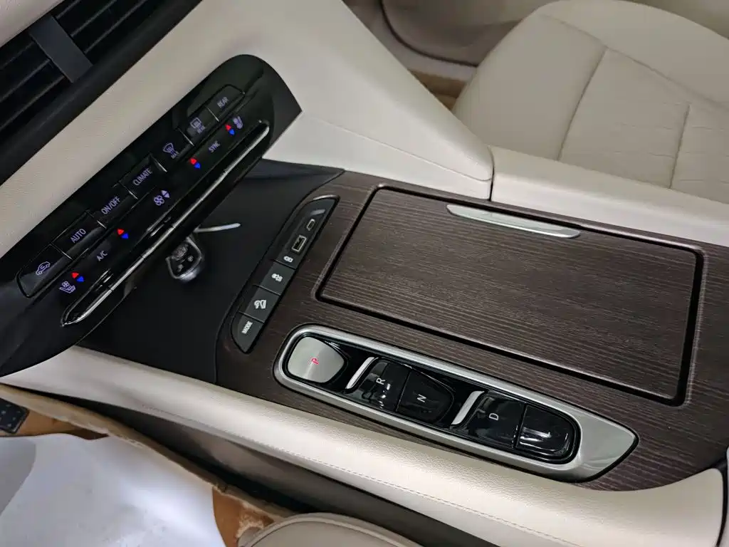 Buick Enclave — фото 13