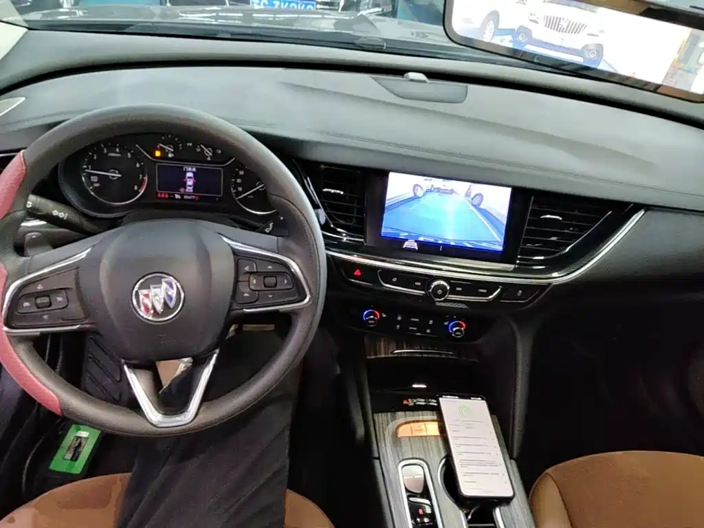 Buick Regal — фото 10