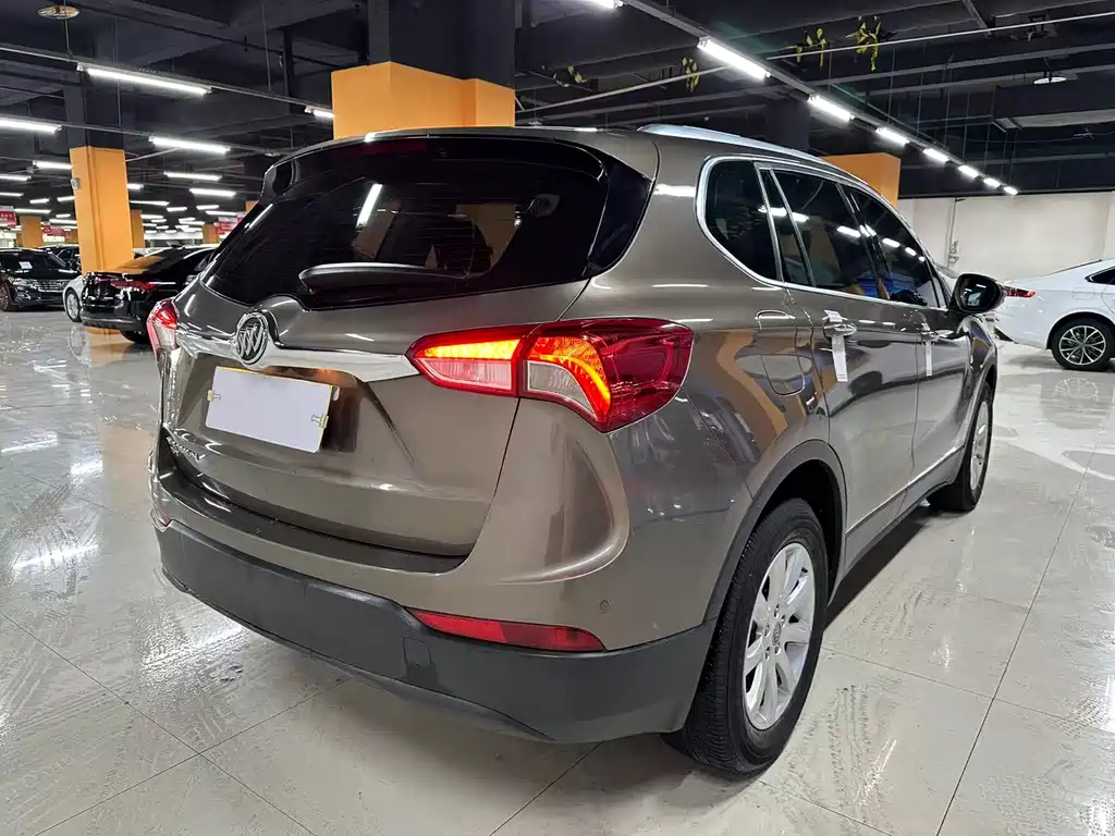 Buick Envision Plus — фото 14