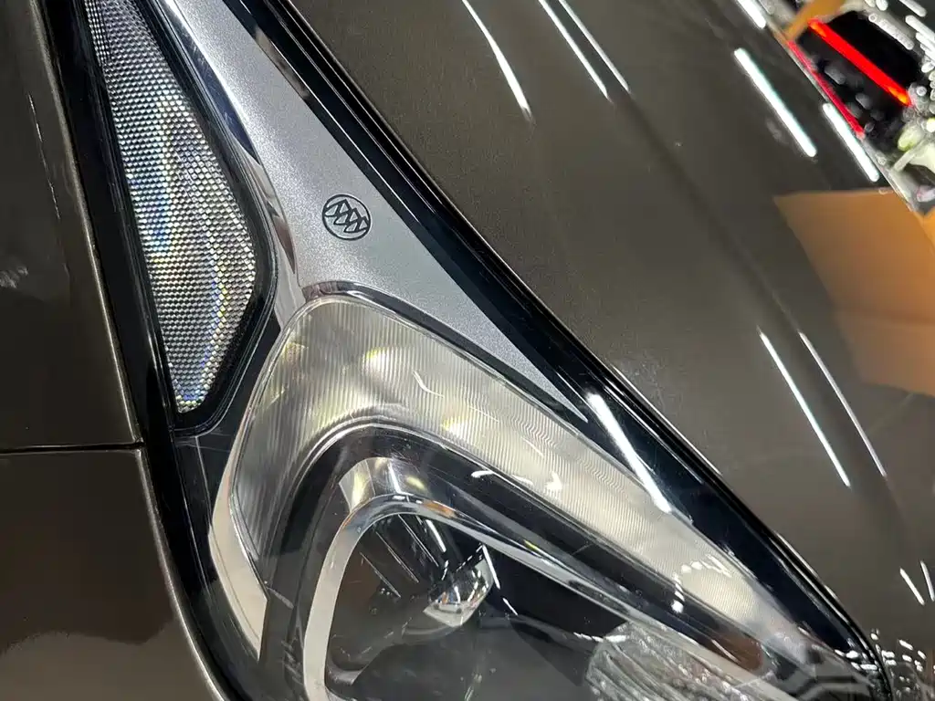 Buick Envision Plus — фото 16