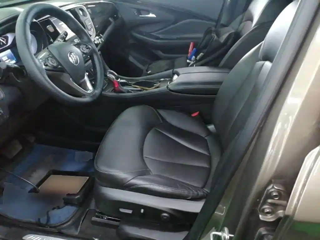 Buick Envision Plus — фото 15