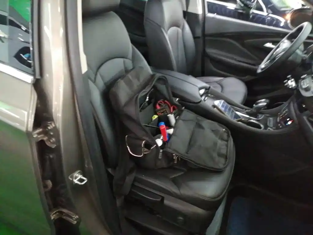 Buick Envision Plus — фото 25