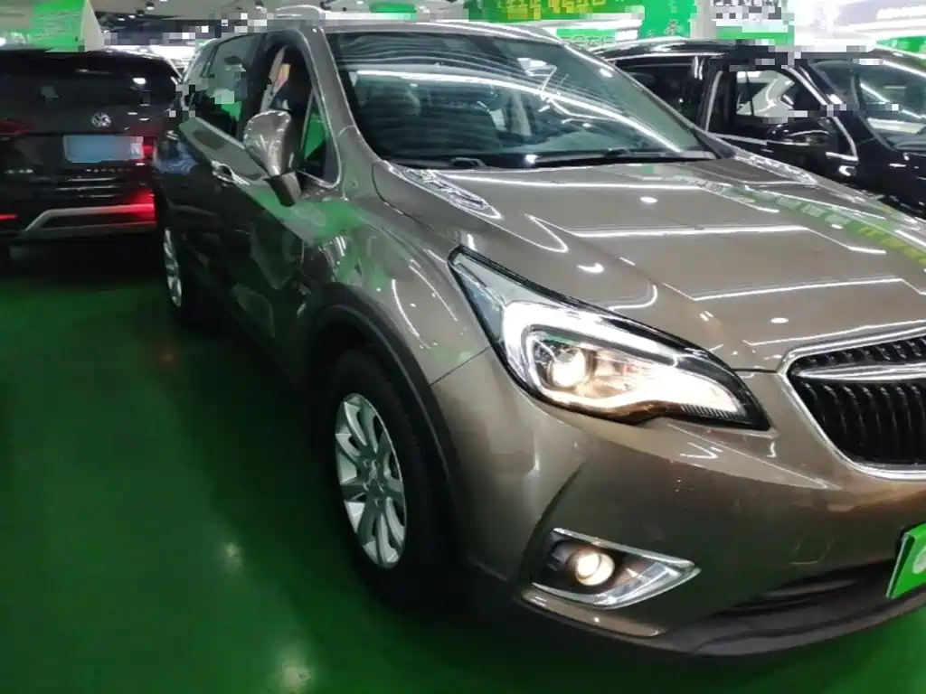 Buick Envision Plus — фото 4