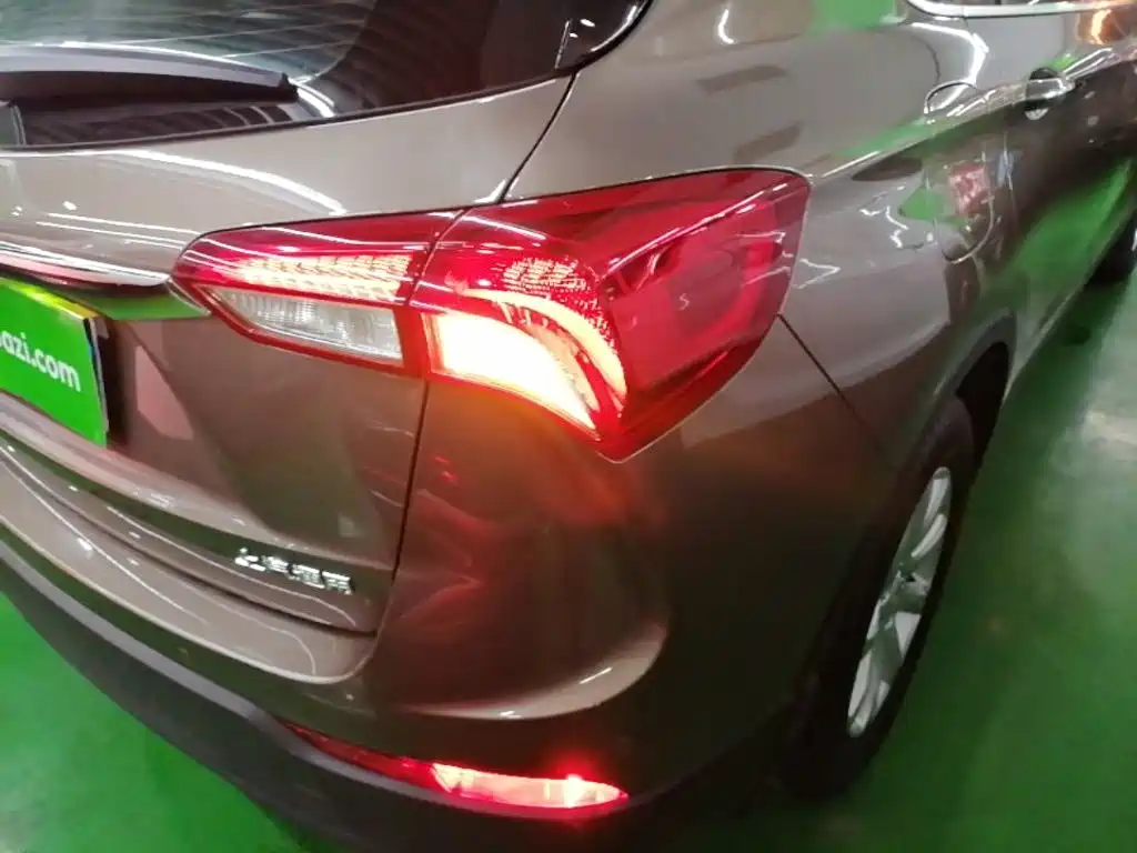 Buick Envision Plus — фото 8