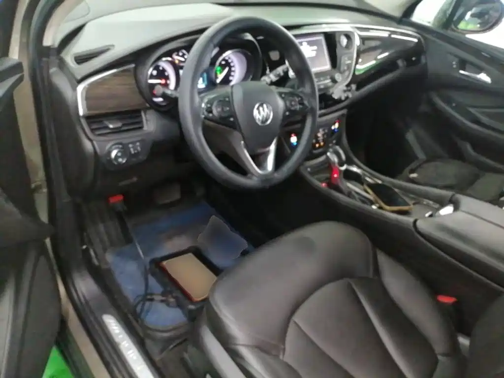 Buick Envision Plus — фото 10