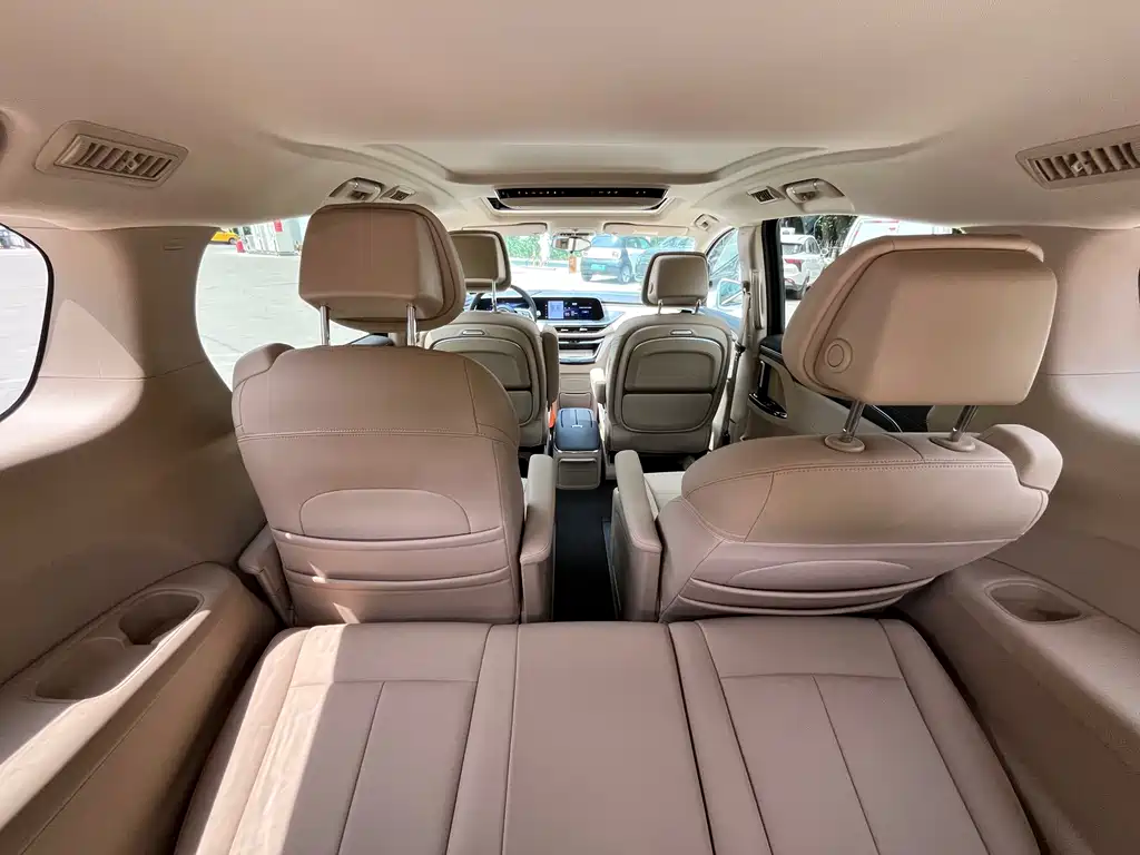 Buick GL8 Hybrid — фото 21