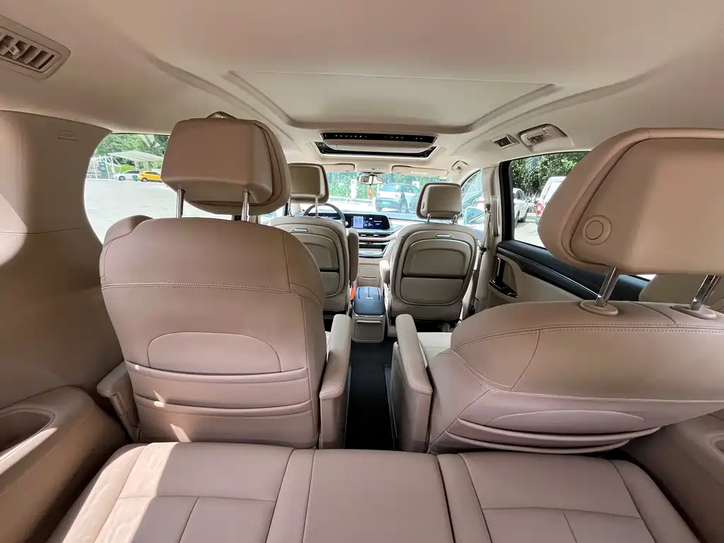 Buick GL8 Hybrid — фото 22