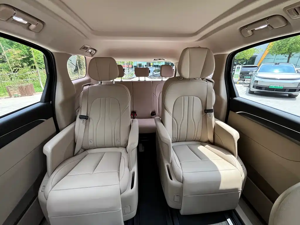 Buick GL8 Hybrid — фото 26