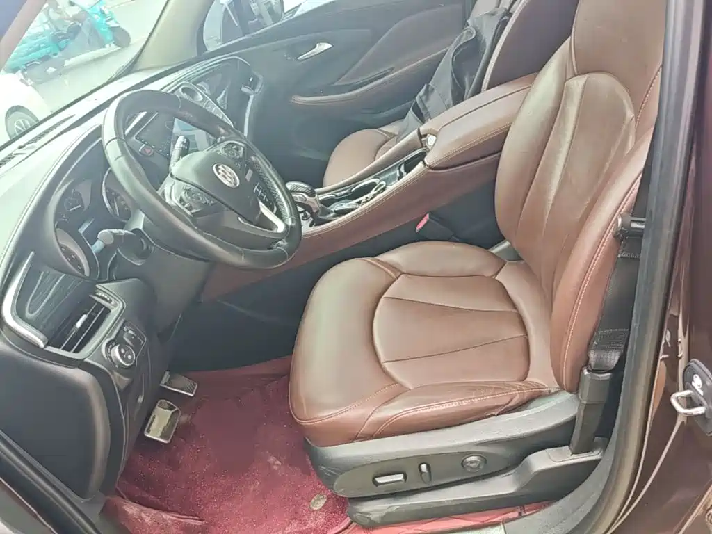 Buick Envision Plus — фото 15