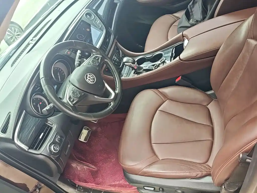 Buick Envision Plus — фото 16