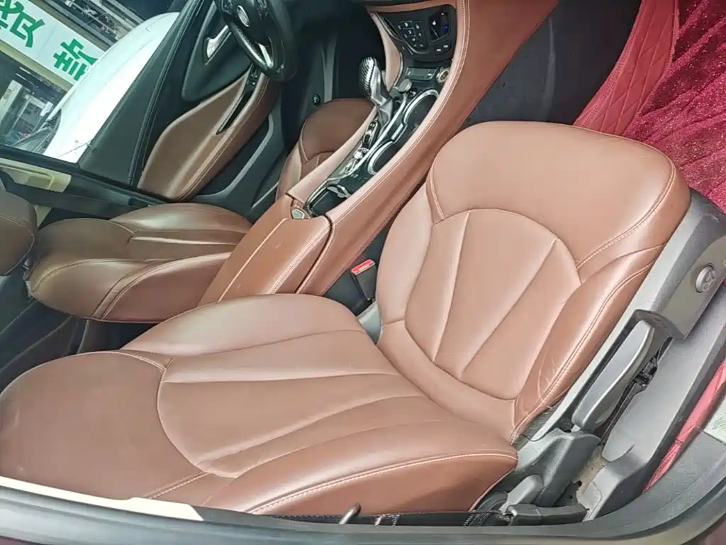 Buick Envision Plus — фото 25