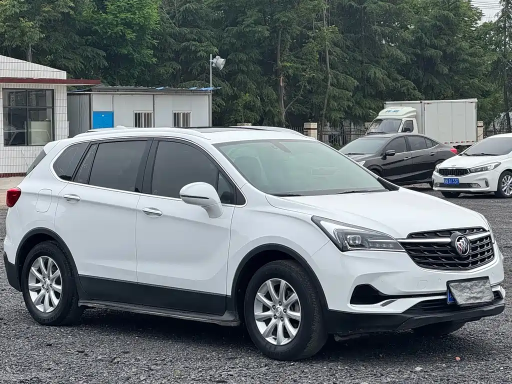 Buick Envision Plus — фото 3
