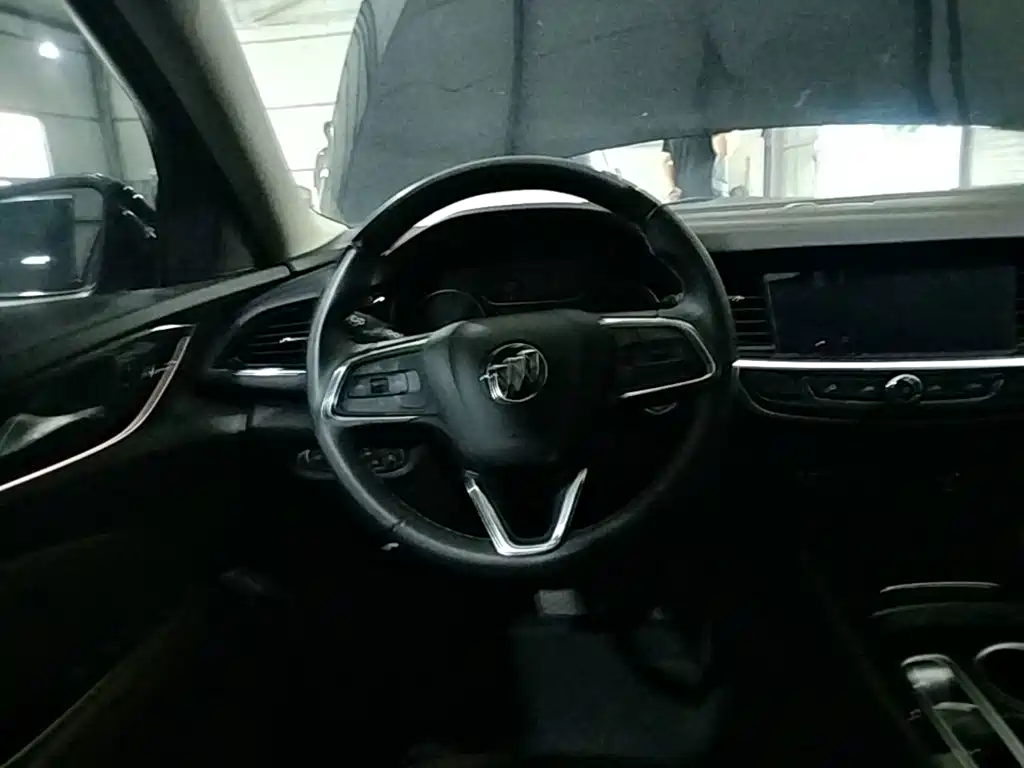 Buick Regal — фото 11