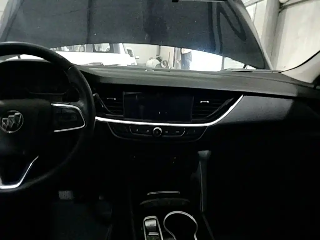 Buick Regal — фото 13