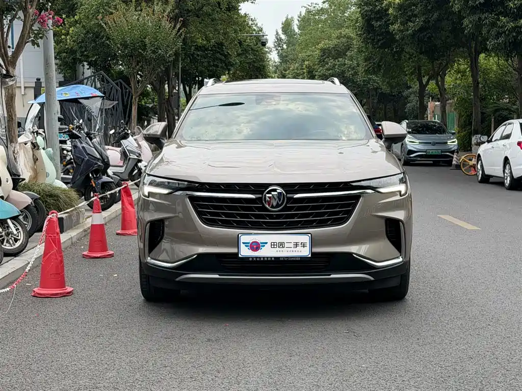 Buick Envision Plus — фото 2