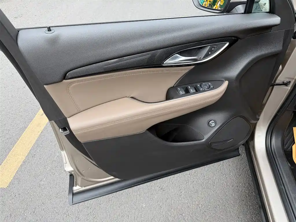 Buick Envision Plus — фото 6