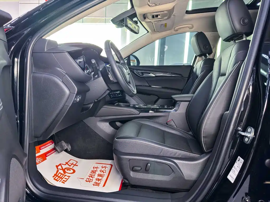 Buick Envision Plus — фото 5