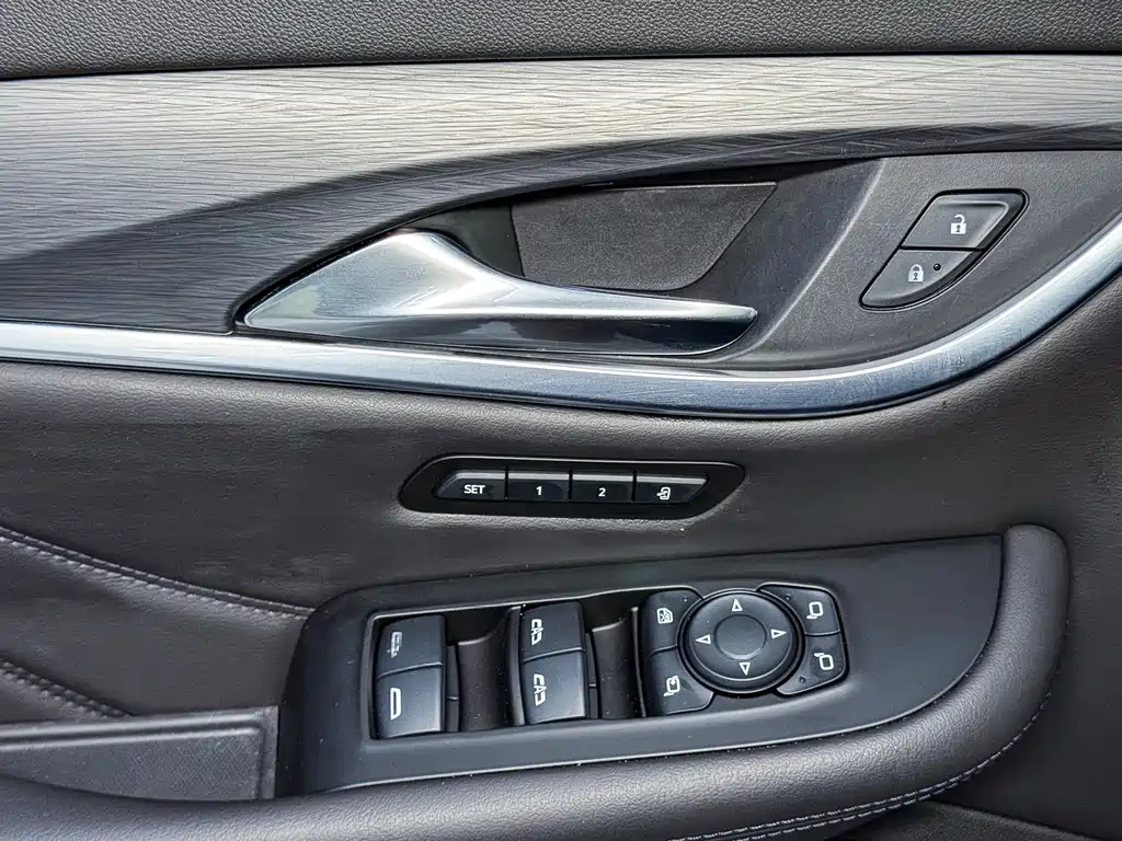 Buick Enclave — фото 7