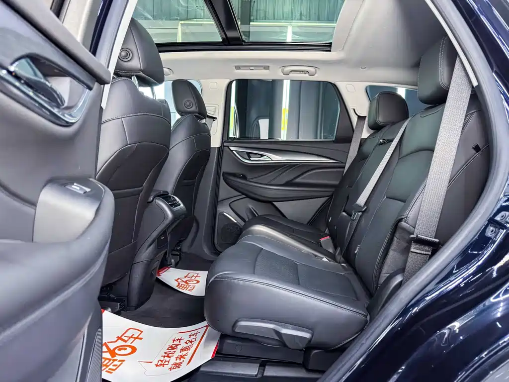 Buick Enclave — фото 10