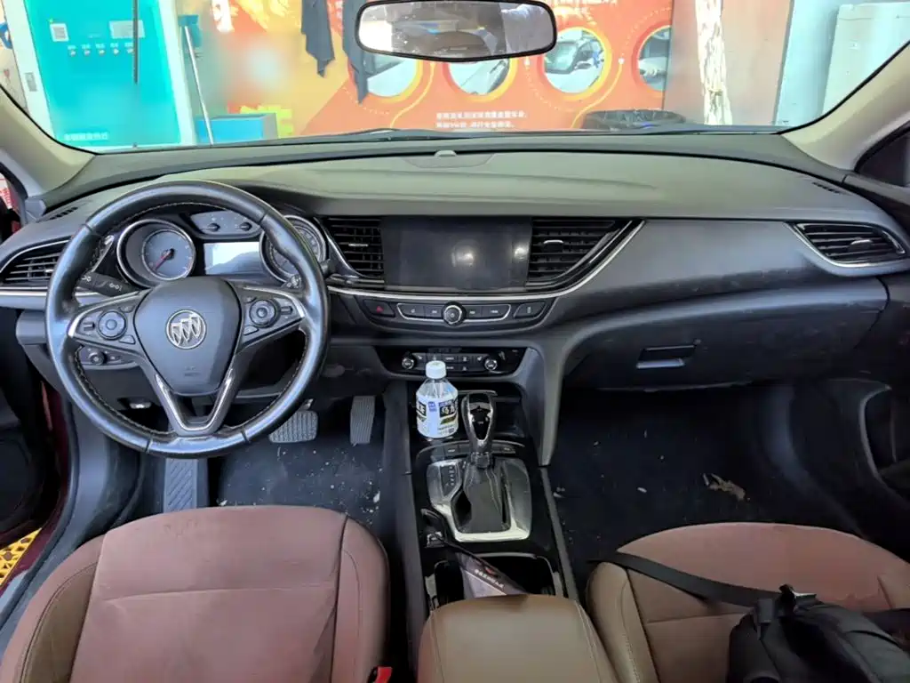 Buick Regal — фото 10