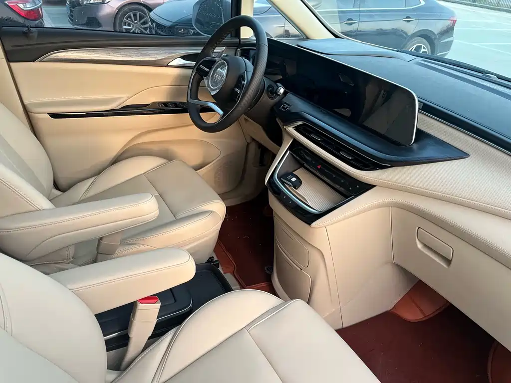 Buick GL8 Hybrid — фото 15