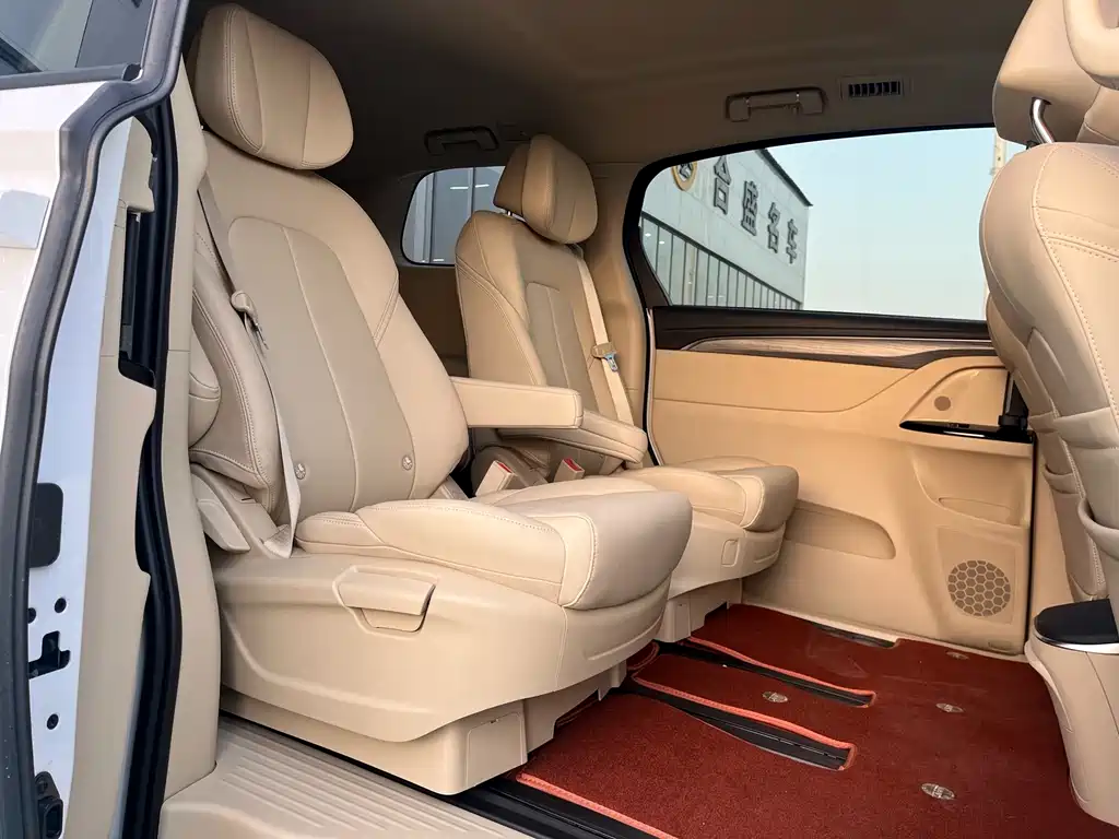 Buick GL8 Hybrid — фото 16