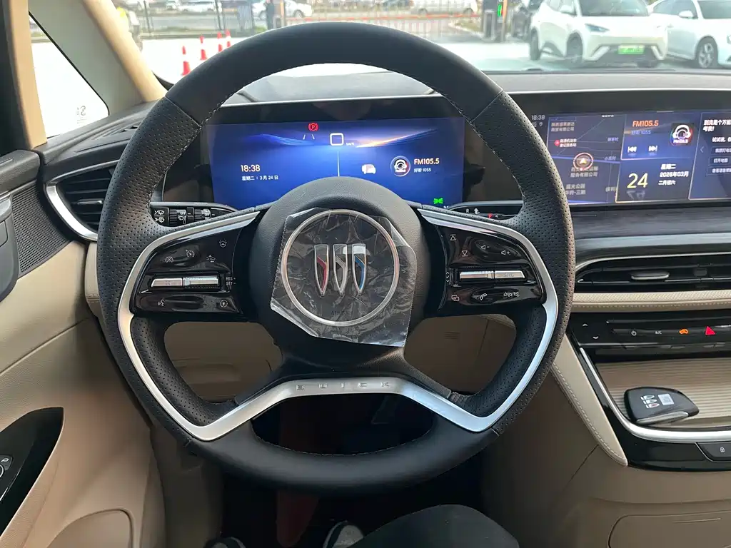 Buick GL8 Hybrid — фото 9