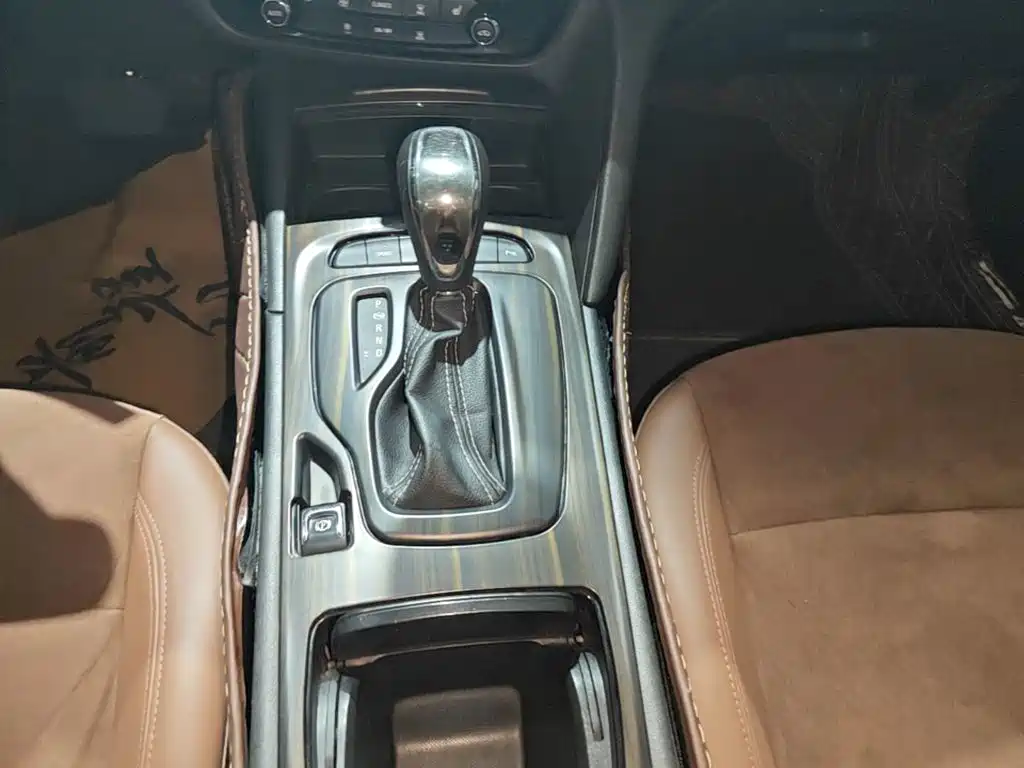 Buick Regal — фото 14