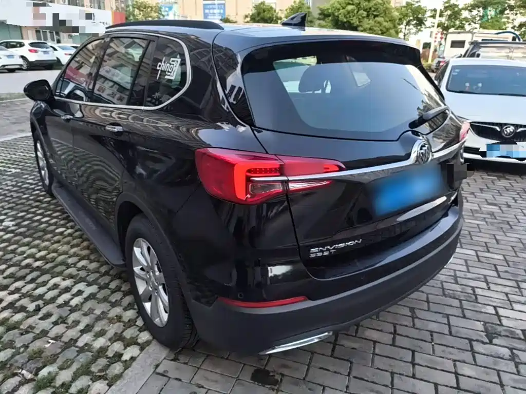 Buick Envision Plus — фото 23