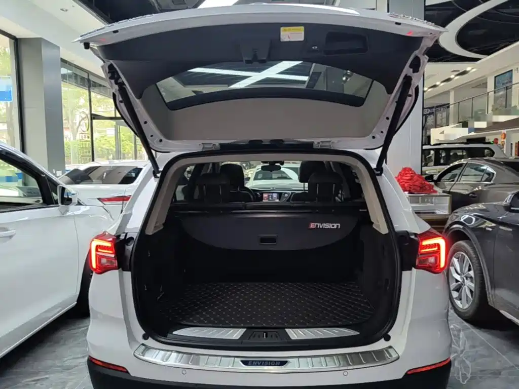 Buick Envision Plus — фото 19