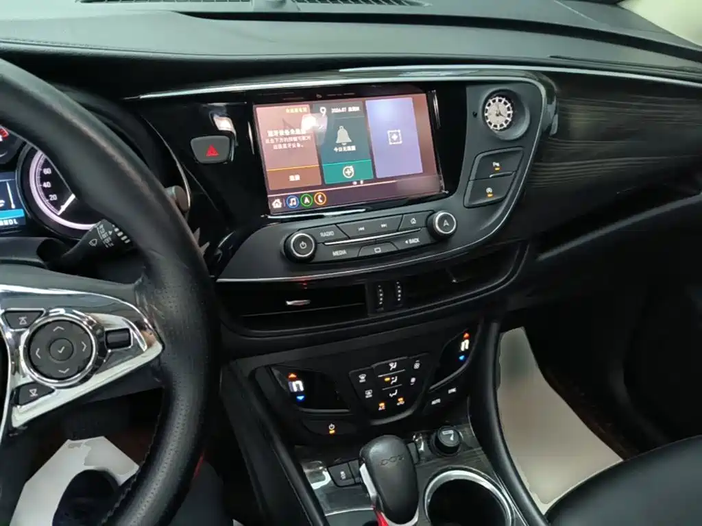 Buick Envision Plus — фото 10