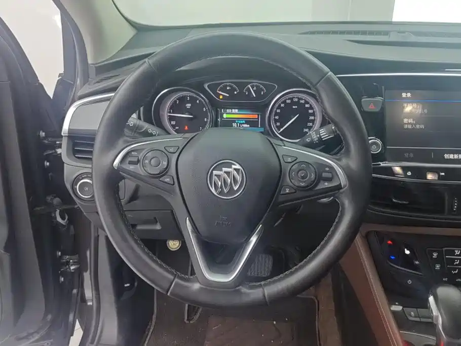 Buick Envision Plus — фото 15