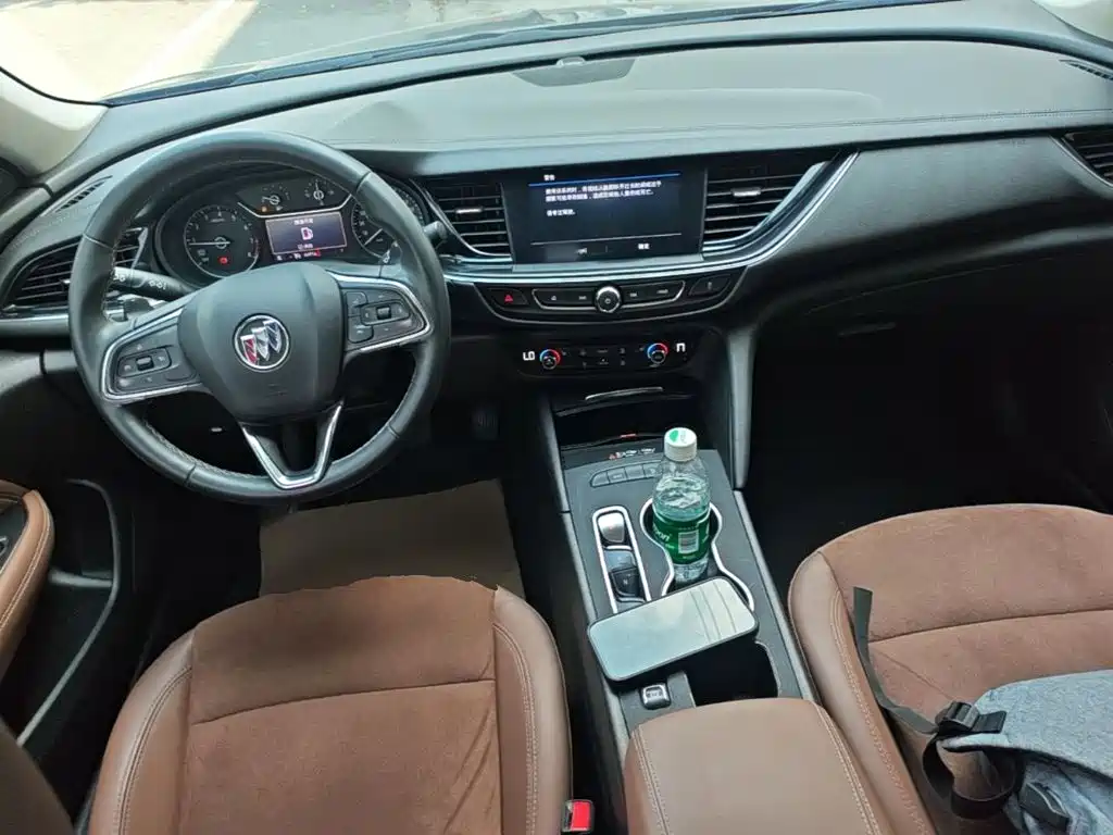 Buick Regal — фото 10