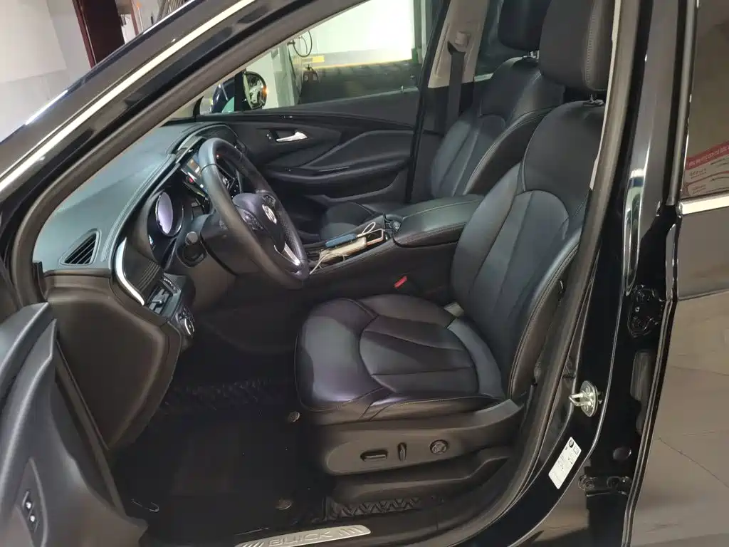 Buick Envision Plus — фото 14