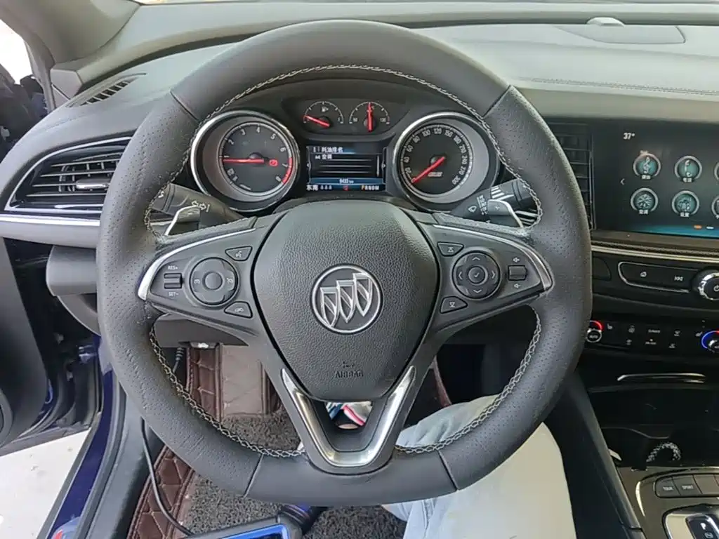 Buick Regal — фото 11