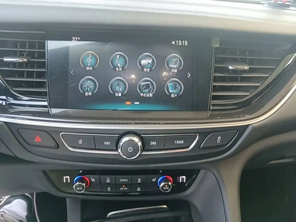 Buick Regal — фото 13