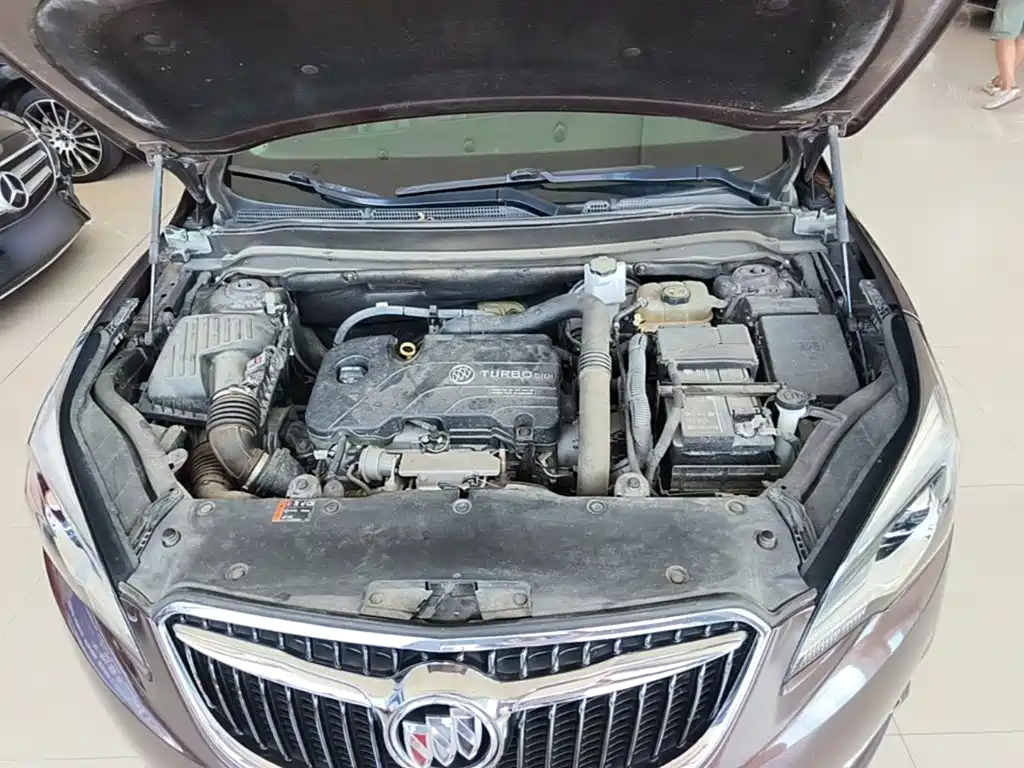 Buick Envision Plus — фото 20