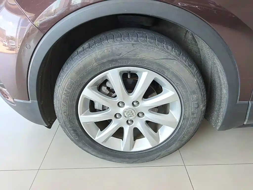 Buick Envision Plus — фото 23
