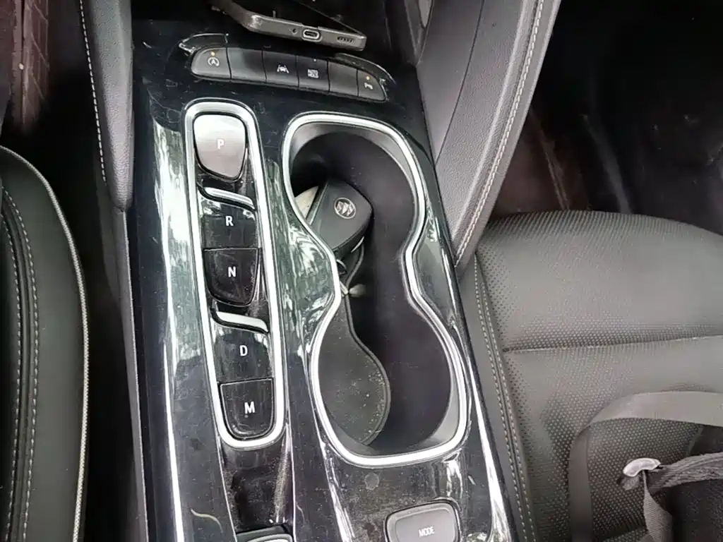 Buick Envision Plus — фото 14
