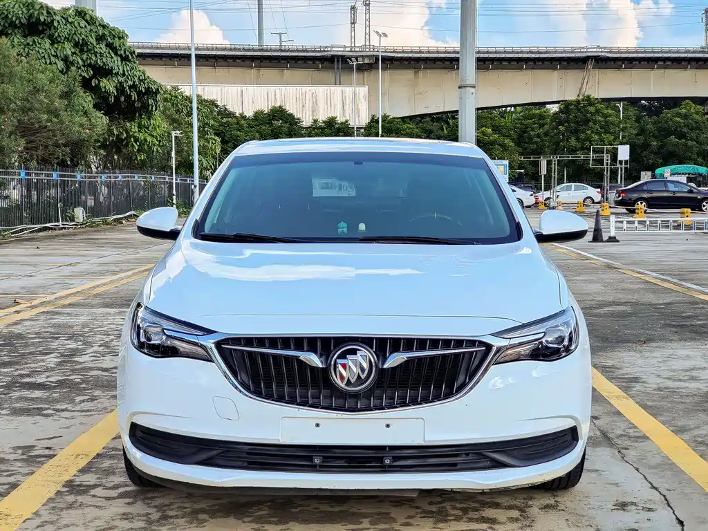 Buick Excelle — фото 2