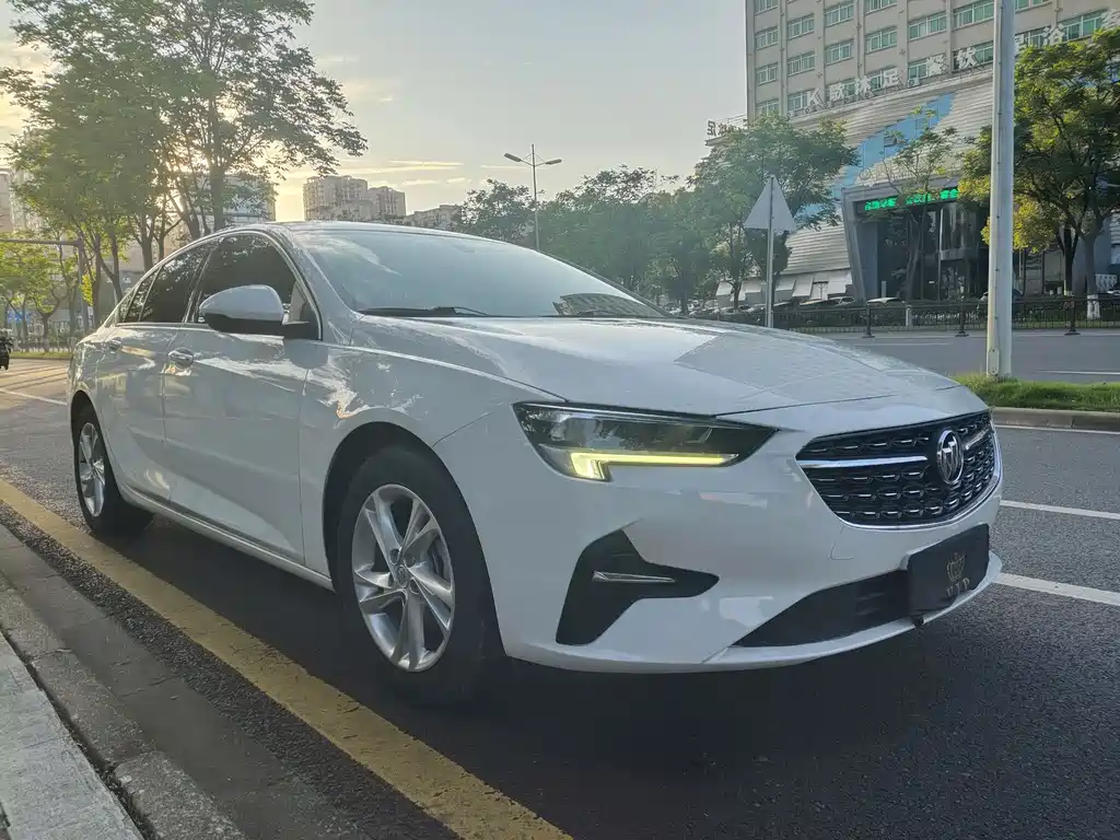 Buick Regal — фото 3