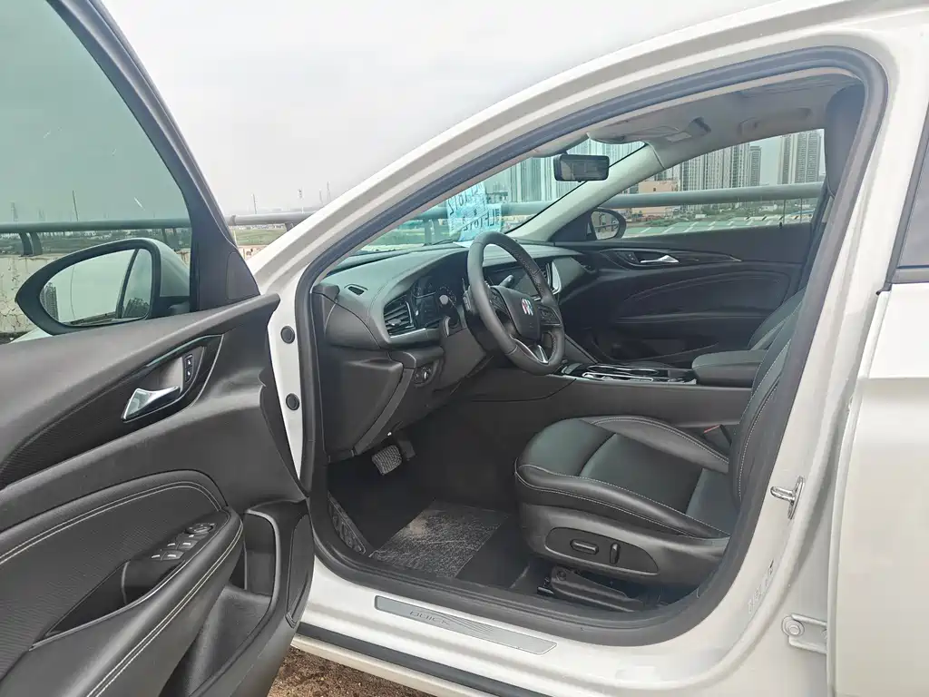 Buick Regal — фото 7
