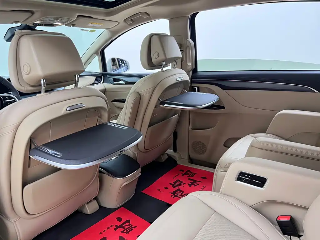 Buick GL8 Hybrid — фото 17